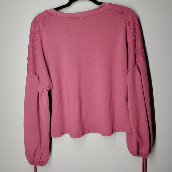 XHILARATION Size Medium Cropped Sweater - Picture 6 of 7